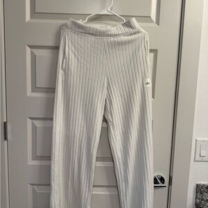 ALO Yoga Ribbed Cream Pants